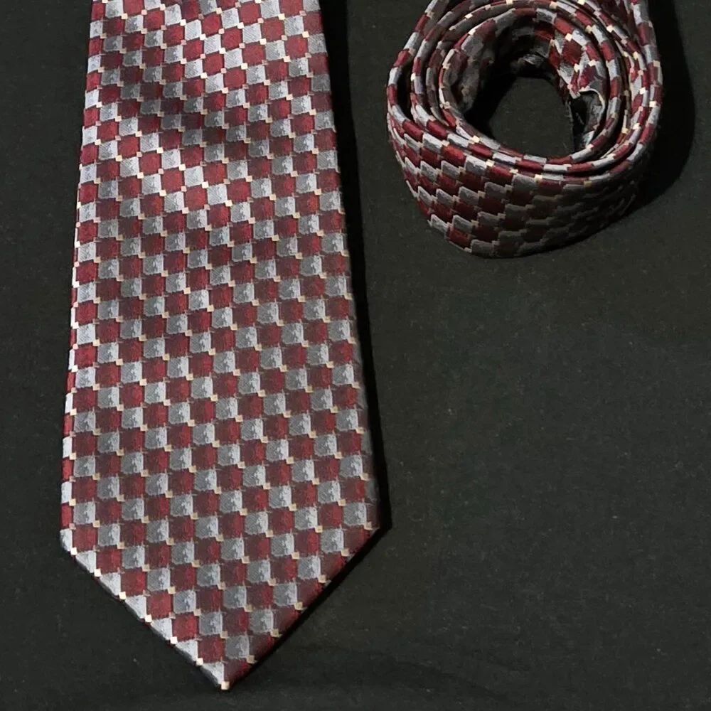 Van Heusen Men's Necktie Red & Silver Checkered Polyester Formal Business Tie‎